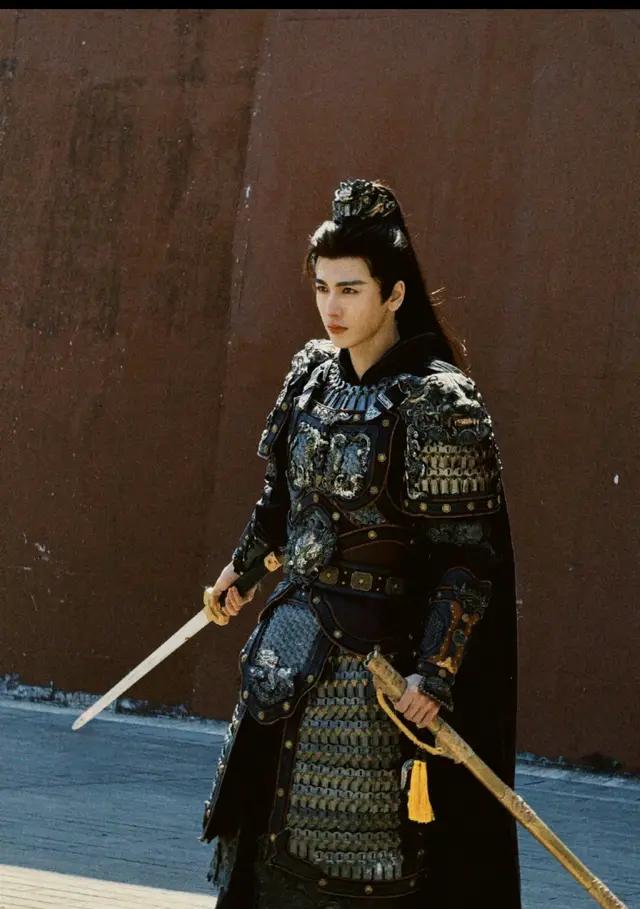 张凌赫古装路透