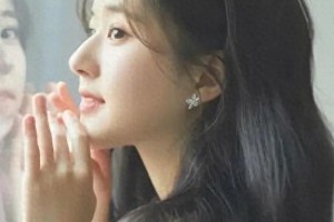 赵露思跨年晚会放飞自我，被称“邓超附体”