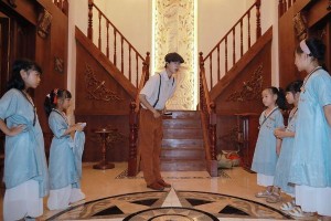 石壁街沉浸式研学活动：爱国教育新体验